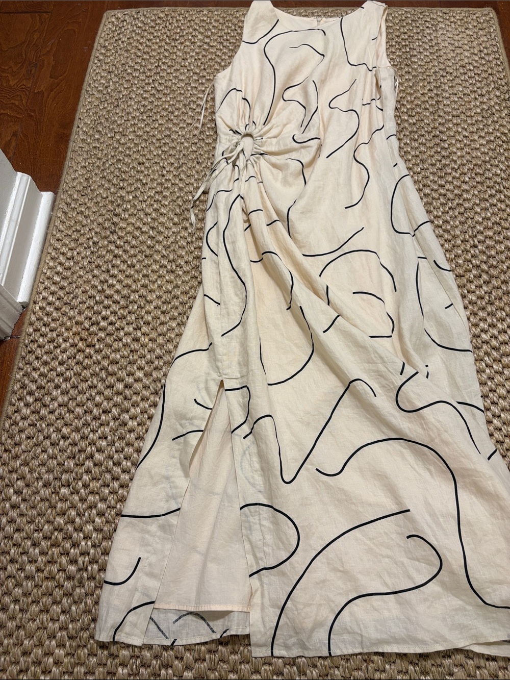 Magaschoni Cream Midi Dress with Black Abstract Lines  - Size 6 EUC - Picture 8 of 8